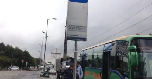 PARADERO SITP CENTRO COMERCIAL METROPOLIS  103A04